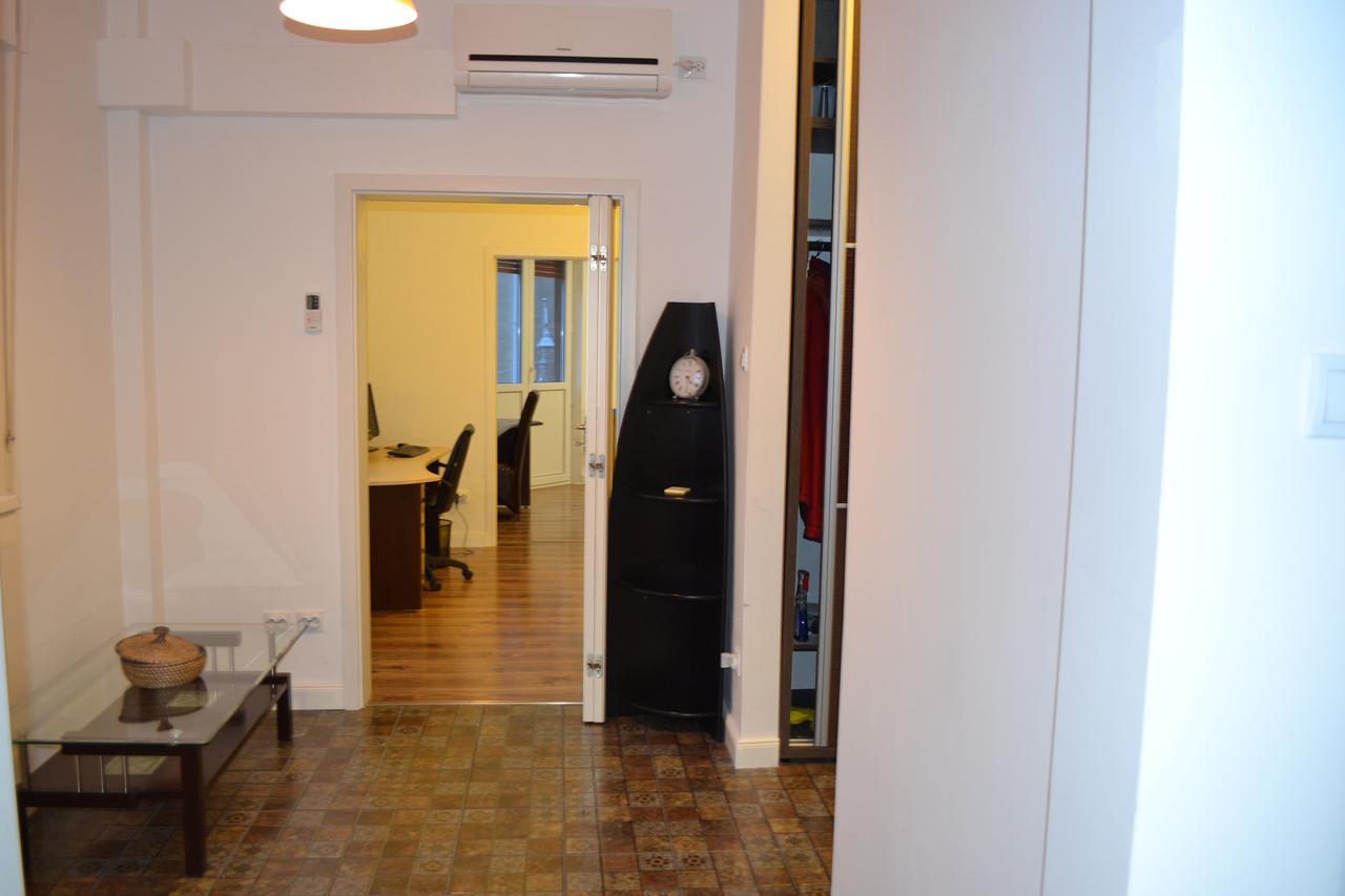 布加勒斯特Victoria Plaza Two Bdr Apt公寓 外观 照片