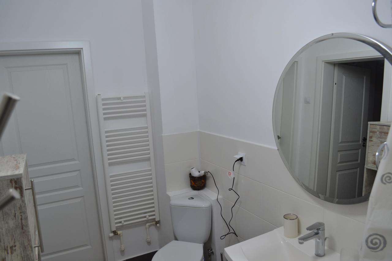 布加勒斯特Victoria Plaza Two Bdr Apt公寓 外观 照片
